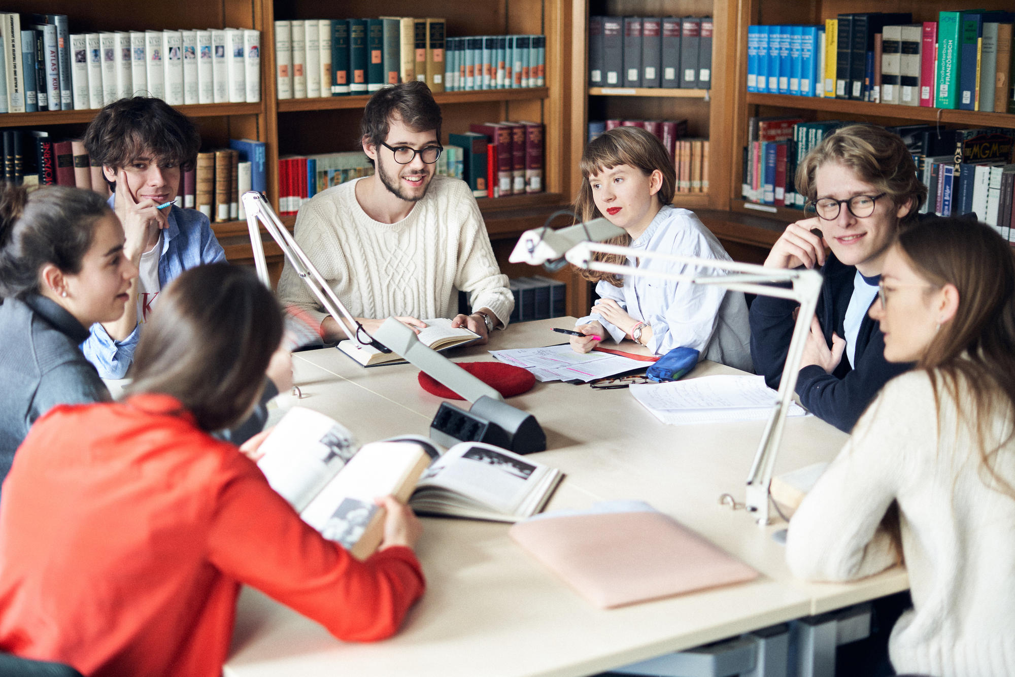 Tutorials are led by higher-semester students.