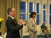 Absolventenfeier 2010 - Überreichung der Urkunden durch Prof. Dr. Jutta Müller-Tamm und Prof. Dr. Wolfgang Neuber