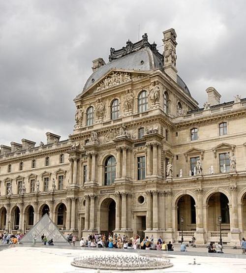 Pavillon Richelieu au Louvre