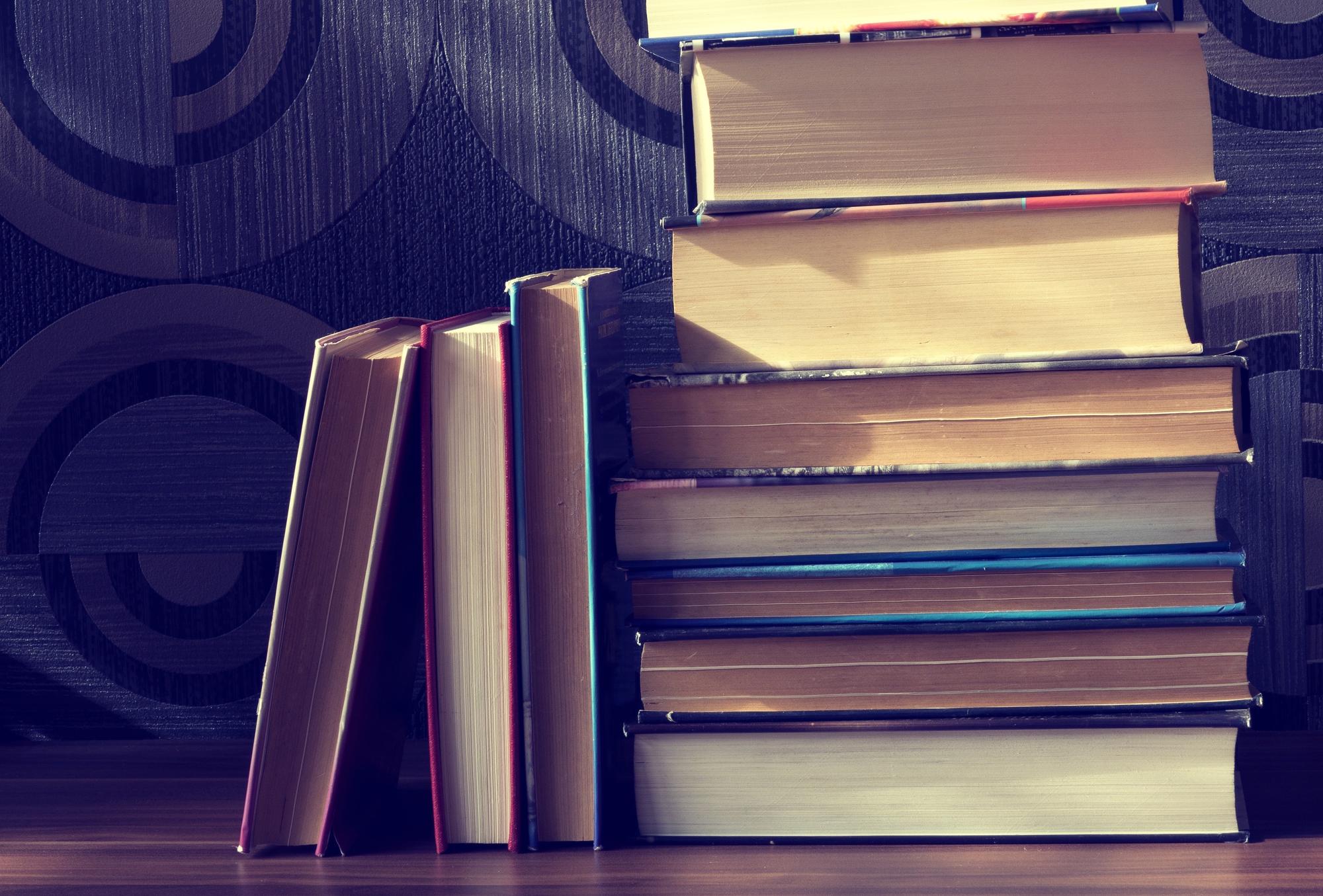 bucher-buchstapel-haufen-158834_detail